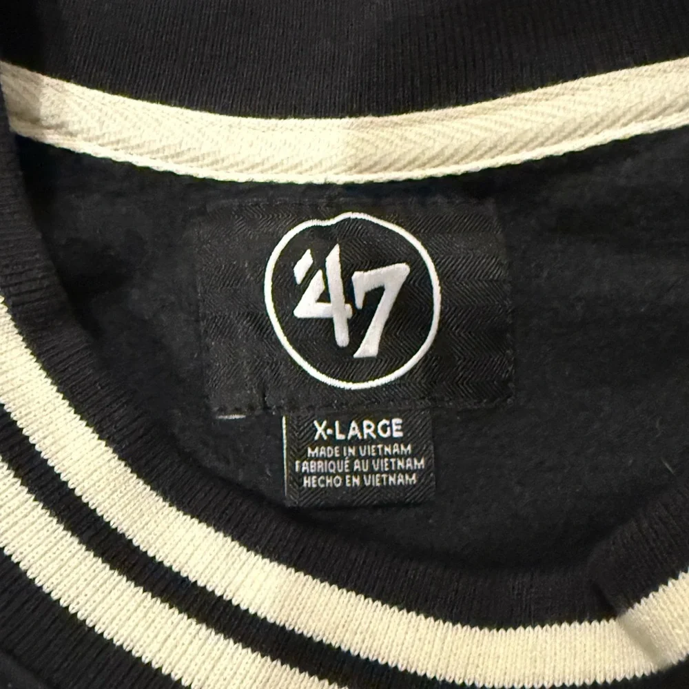 ‘47Brand Philadelphia Eagles Crewneck Sweatshirt - Picture 3 of 4